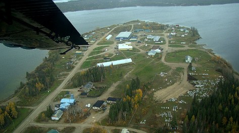 Kitchenuhmaykoosib Inninuwug 'First Nation'