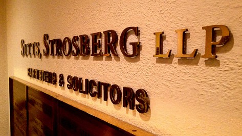 ‘Sutts, Strosberg LLP’(Windsor, Ont.}