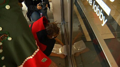 Serving Eviction Notice (PHOTO: CTV - Vancouver Island)